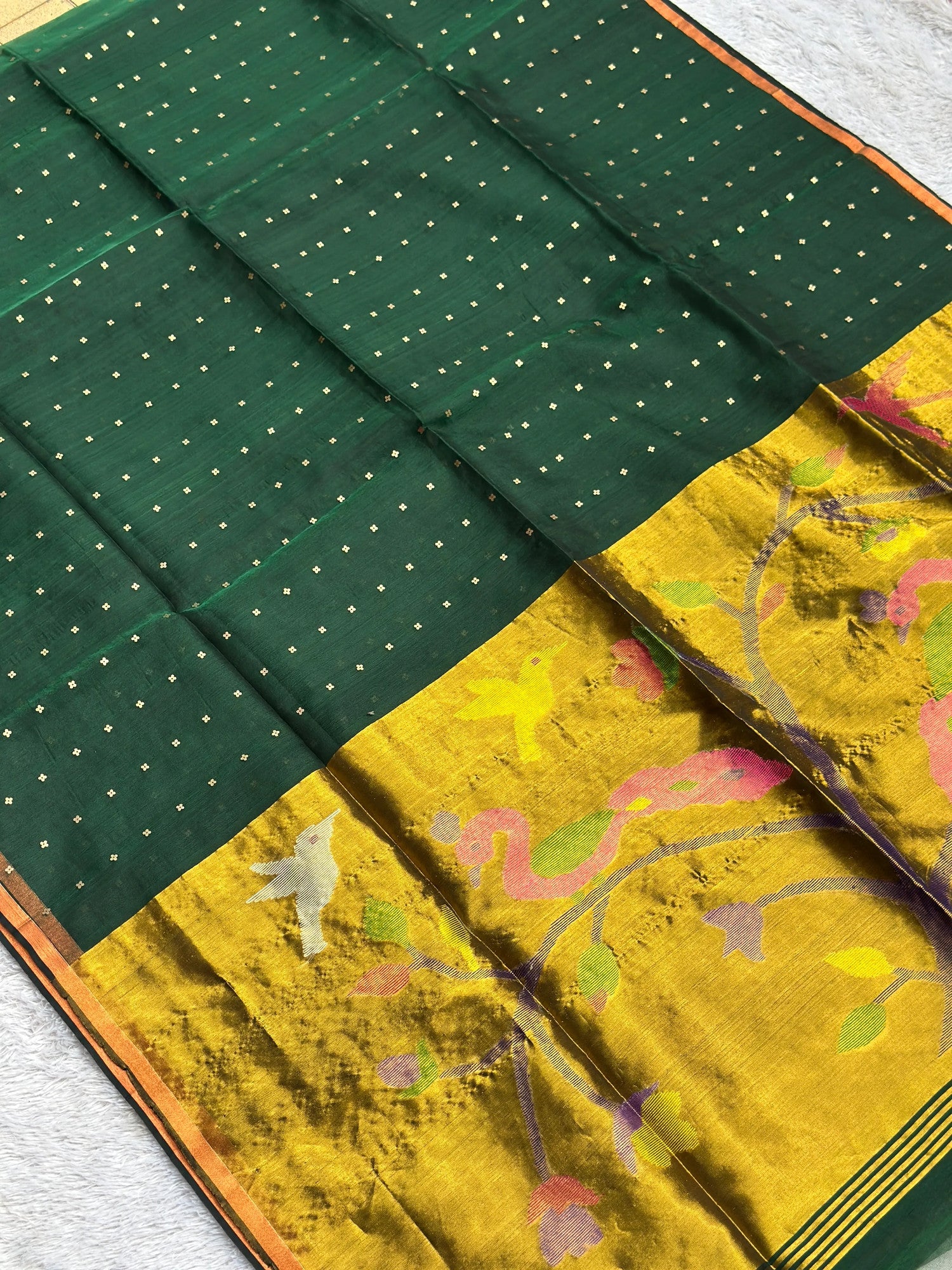 Green Muslin Jamdani Saree - RV Couture 24
