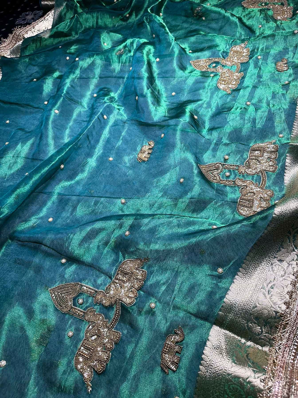 Gajaratna Green Banarasi Silk Saree - RV Couture 24