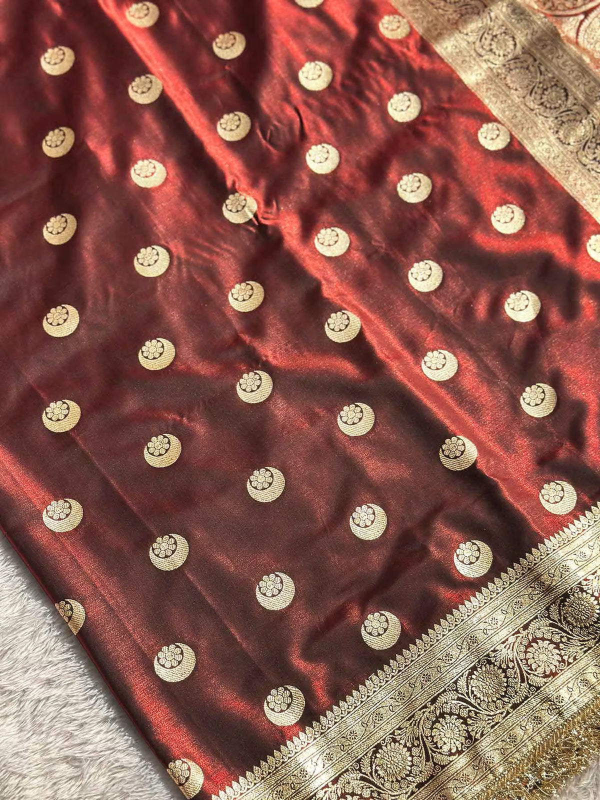 Chand Tara Maroon Banarasi Silk Saree - RV Couture 24