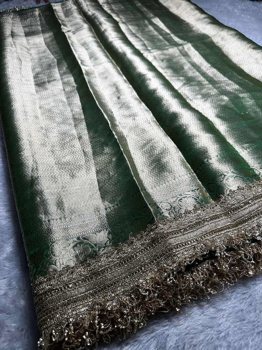 Gajaratna Green Banarasi Silk Saree - RV Couture 24