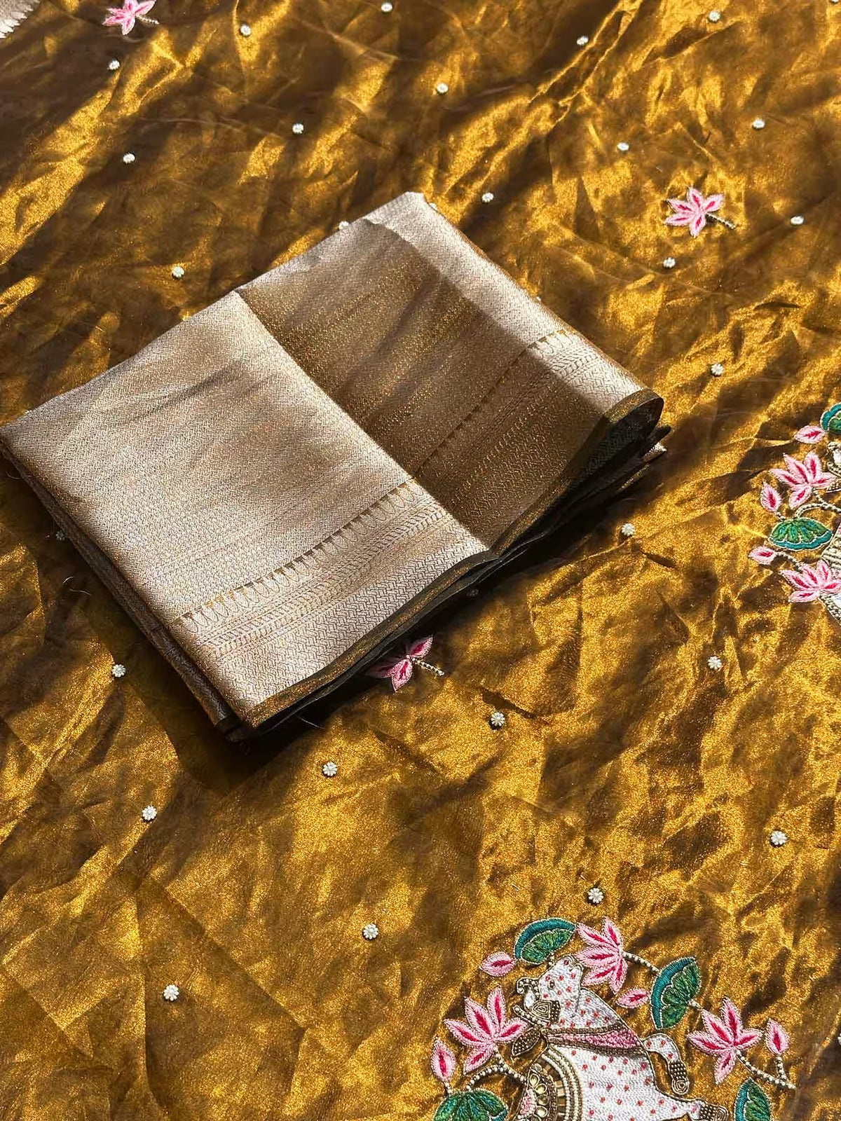 Gai Kamal Mehendi Banarasi Silk Saree - RV Couture 24