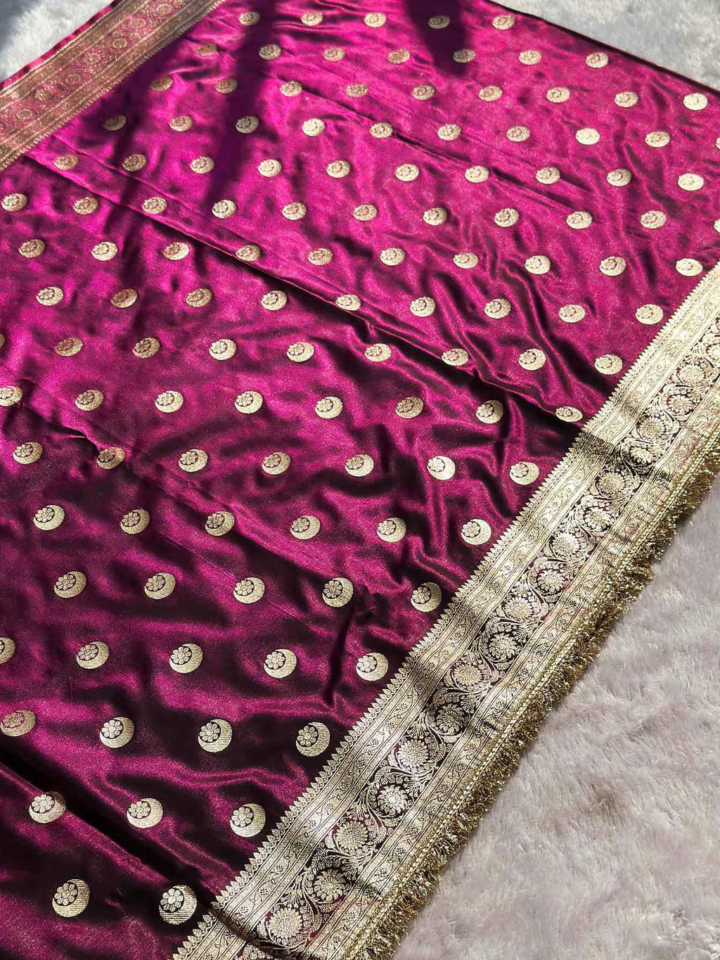 Chand Tara Magenta Banarasi Silk Saree - RV Couture 24