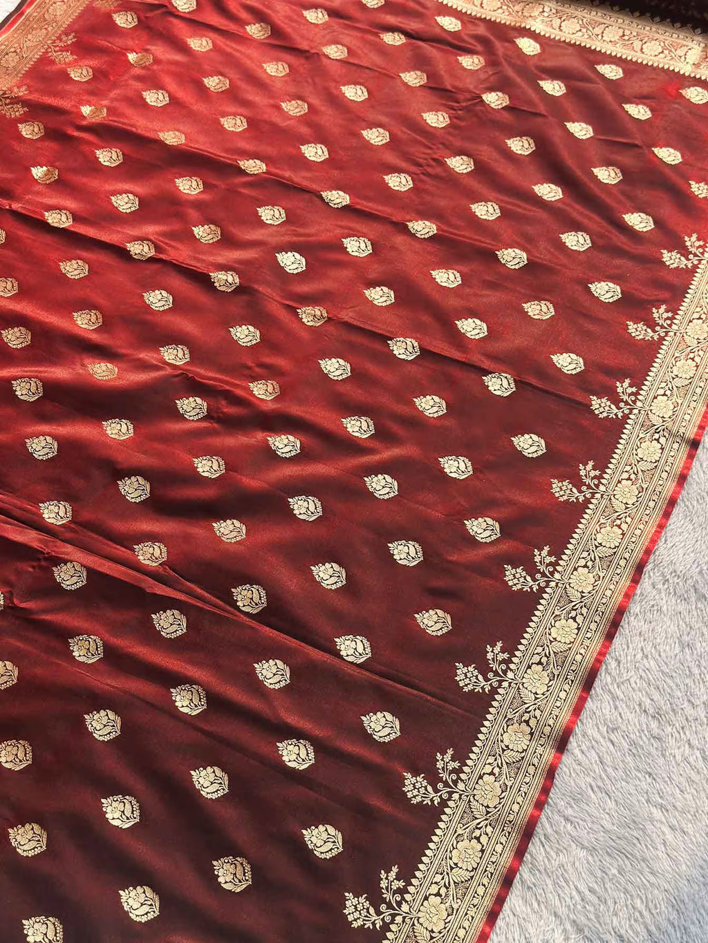 Ranisakhi Maroon Banarasi Silk Saree - RV Couture 24