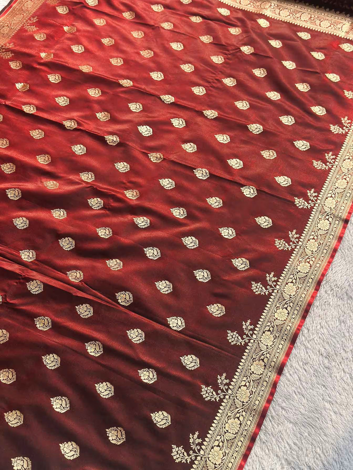 Ranisakhi Maroon Banarasi Silk Saree - RV Couture 24