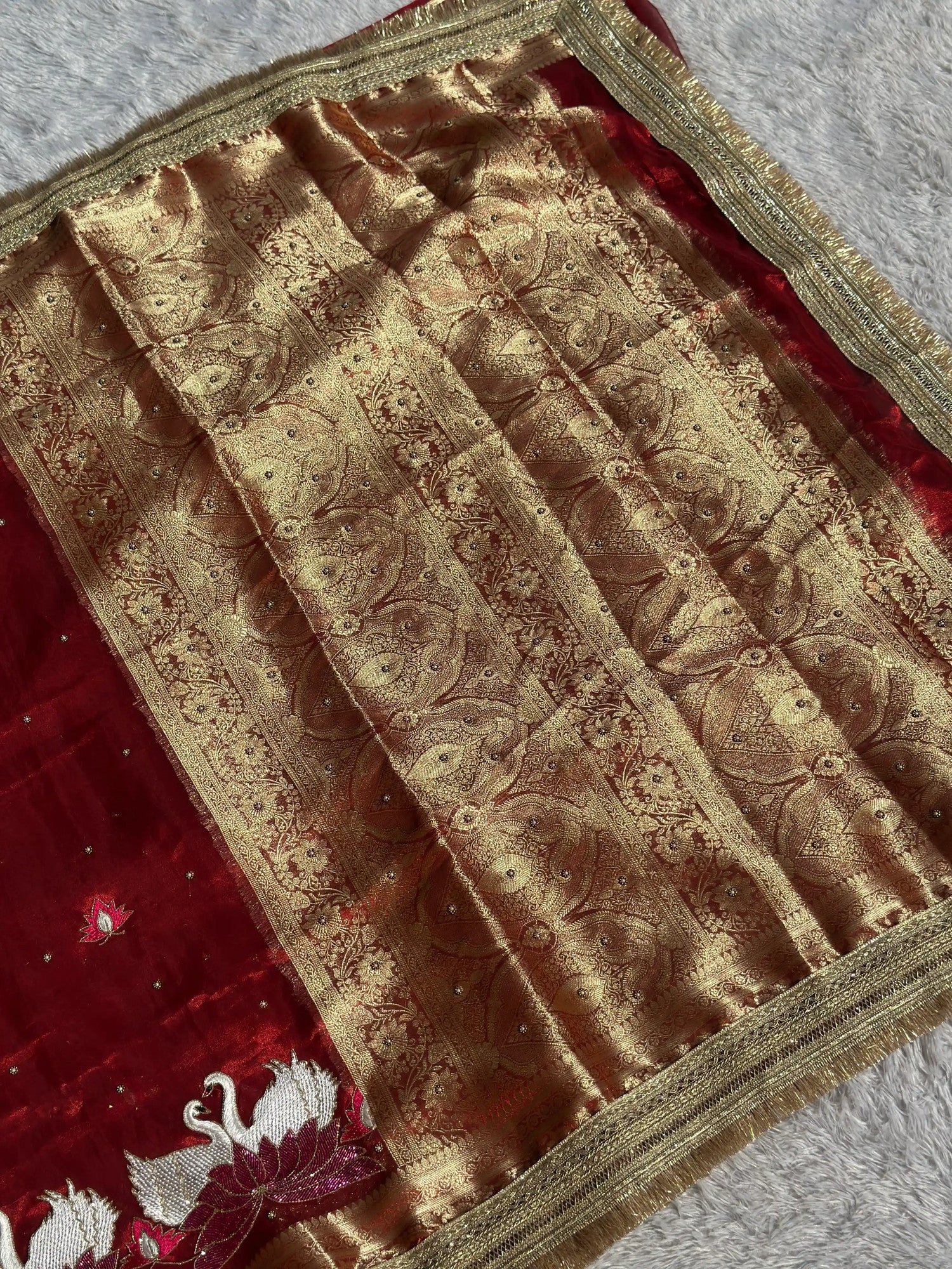 Rajhans Red Banarasi Silk Saree - RV Couture 24