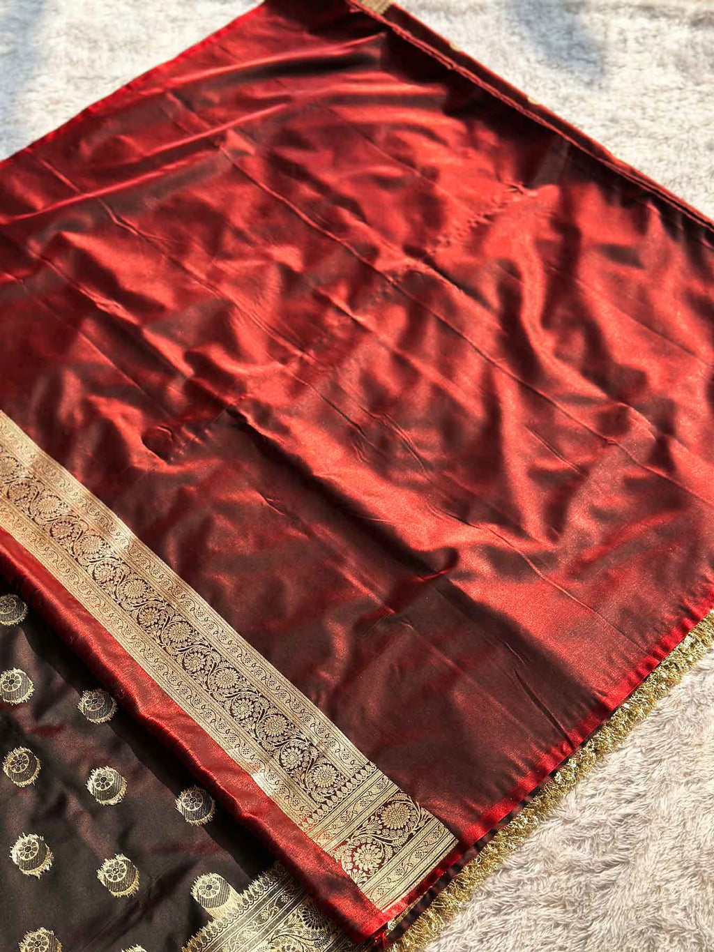 Chand Tara Maroon Banarasi Silk Saree - RV Couture 24