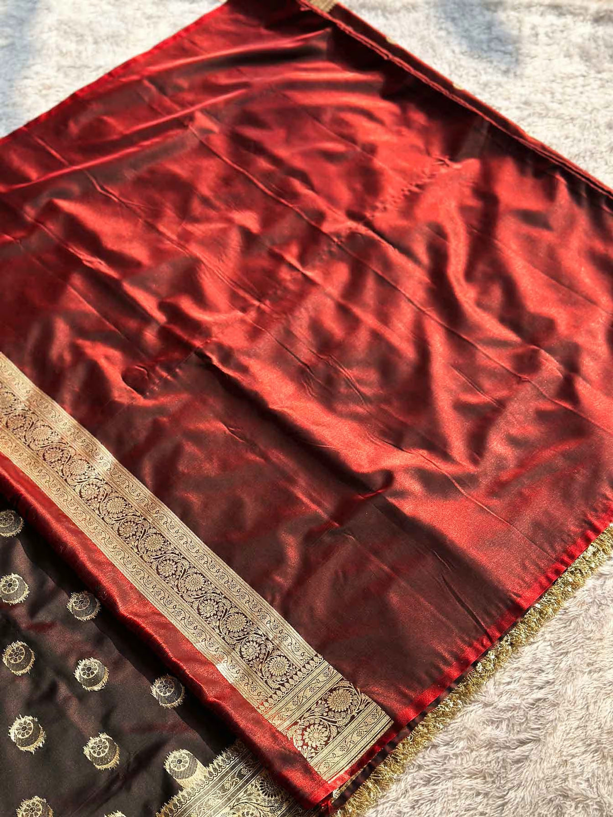 Chand Tara Maroon Banarasi Silk Saree - RV Couture 24