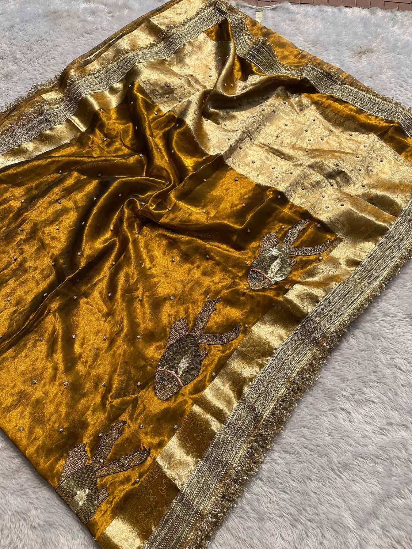 Matsya Rekha Mehendi Banarasi Silk Saree - RV Couture 24