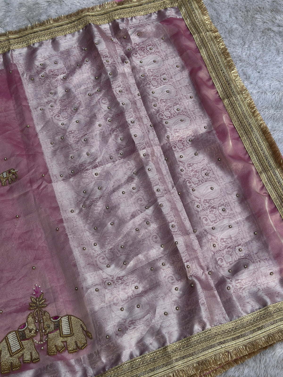 Suvarna Hatti Baby Pink Banarasi Silk Saree - RV Couture 24