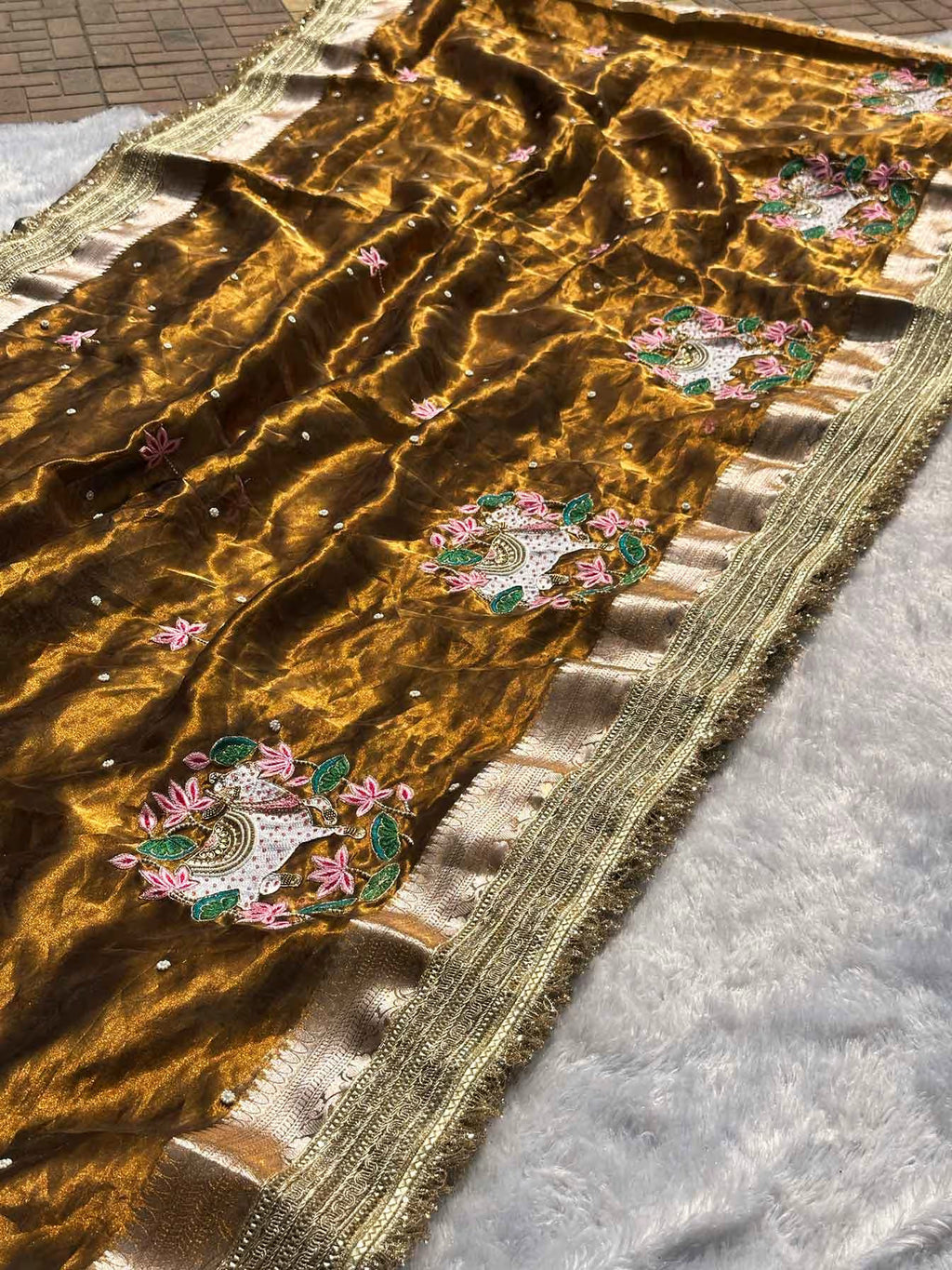Gai Kamal Mehendi Banarasi Silk Saree - RV Couture 24