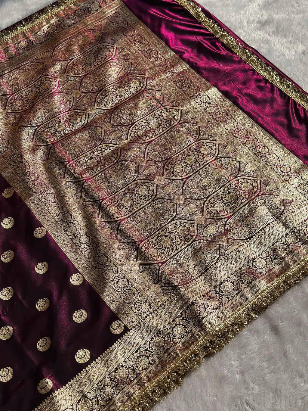 Chand Tara Magenta Banarasi Silk Saree - RV Couture 24