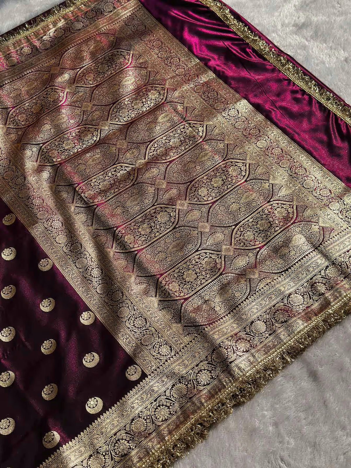 Chand Tara Magenta Banarasi Silk Saree - RV Couture 24