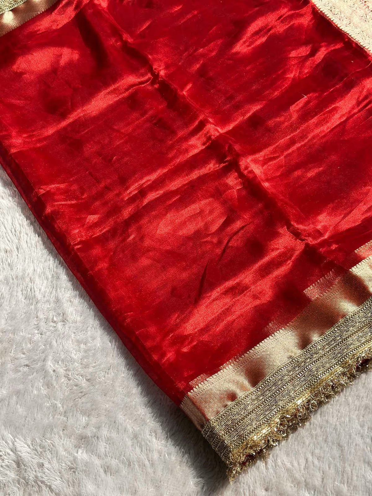 Paramparik Jari Red Banarasi Silk Saree - RV Couture 24