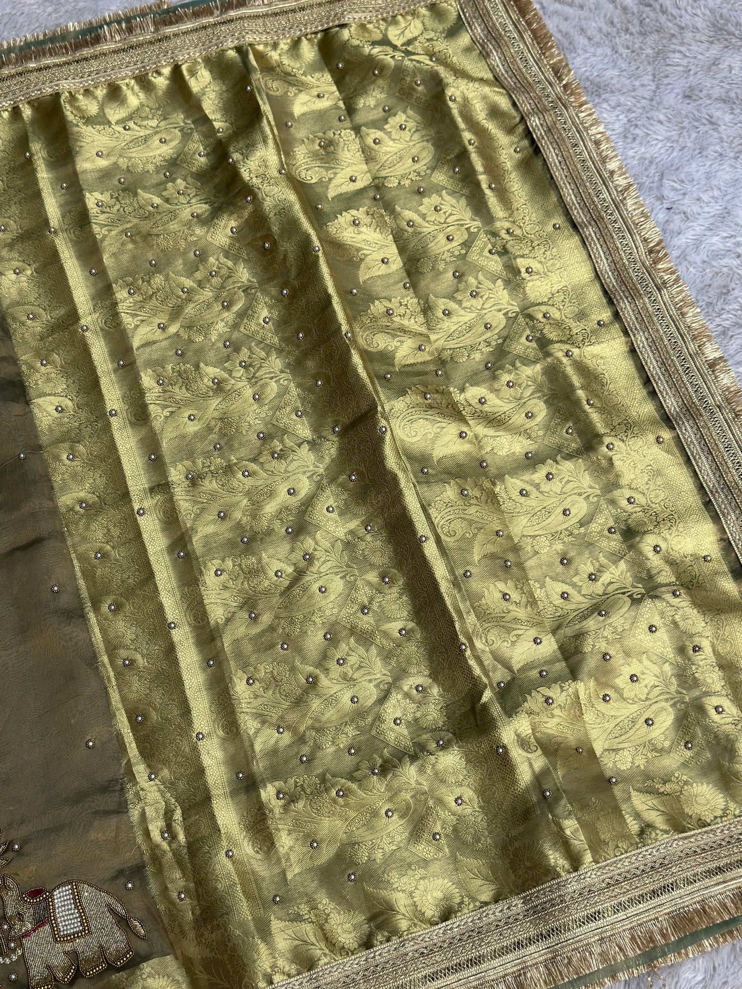 Suvarna Hatti Mint Green Banarasi Silk Saree - RV Couture 24