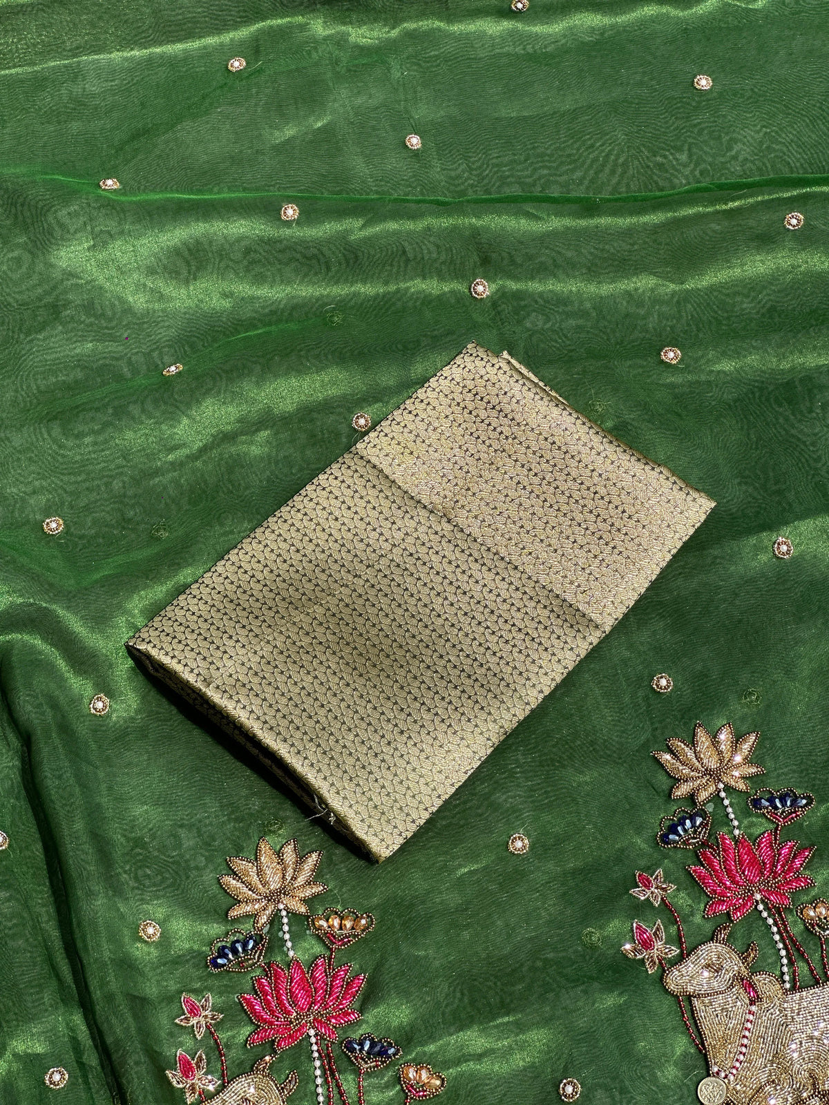 Nandi Pushpa Green Banarasi Silk Saree - RV Couture 24