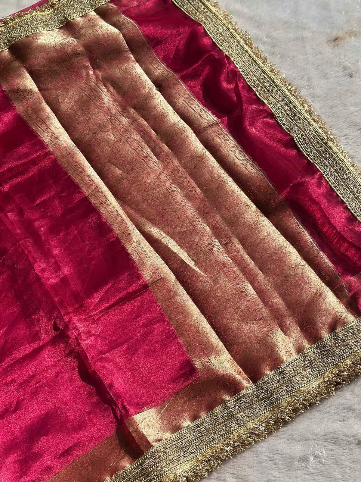 Paramparik Jari Pink Banarasi Silk Saree - RV Couture 24